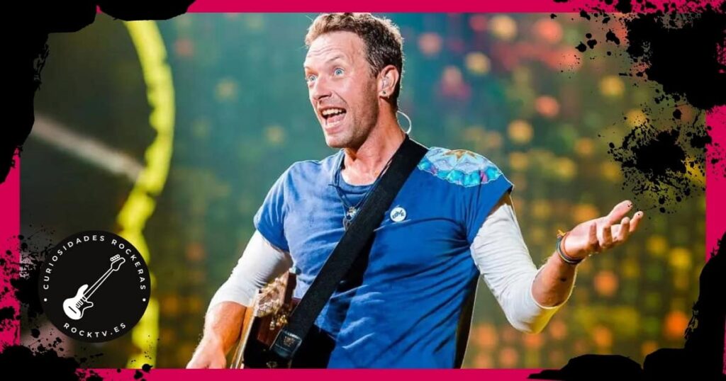Chris Cantante de Coldplay con la guitarra
